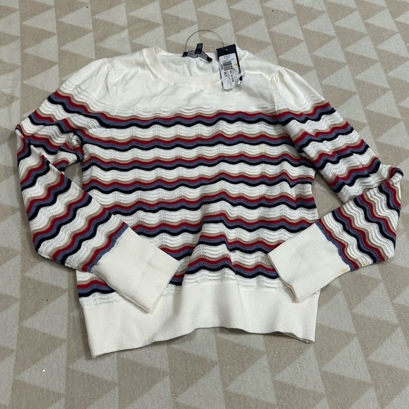 Tommy Hilfiger
Women's Scallop Stripe Cotton Sweater - Picture 1 of 3